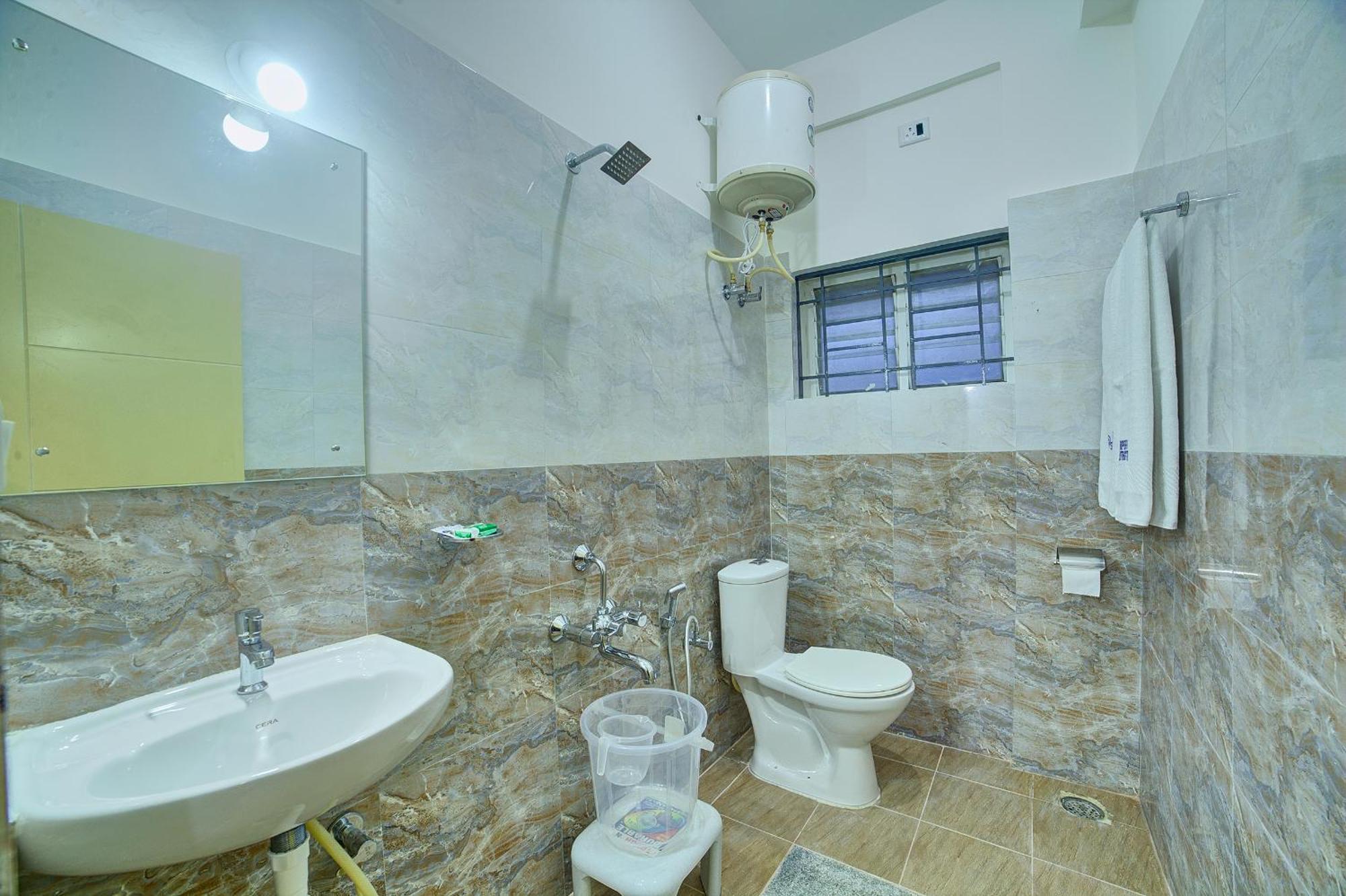 Hotel Airport Southgate Bangalore Devanahalli Exteriör bild
